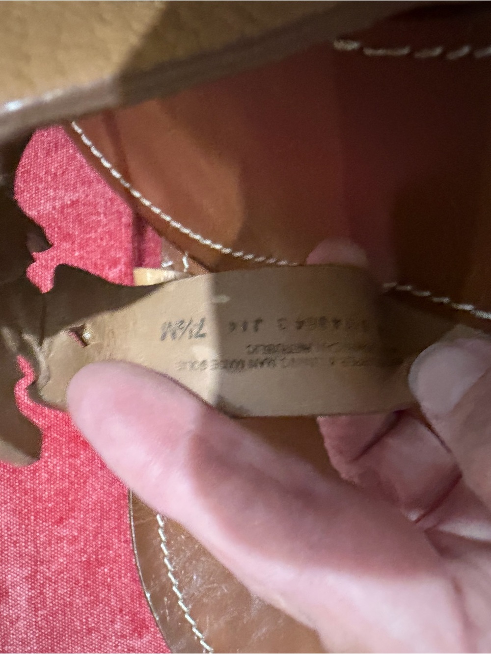 Tory Burch Tan Leather Logo Thong Sandals (Beige Tan) - Picture 5 of 5